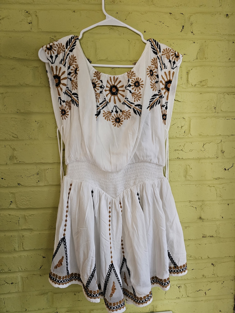 Free People Catalina Embroidered Shorts Romper Size XS - Picture 2 of 4